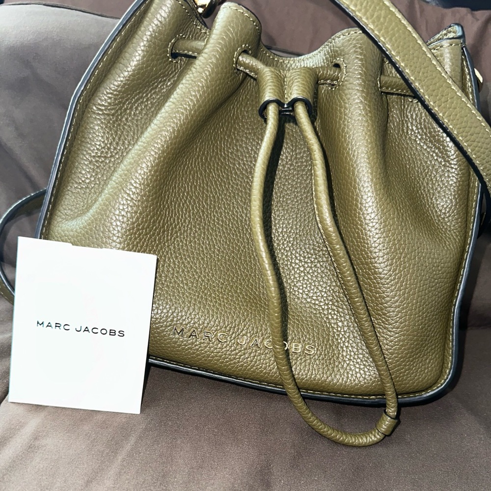 Marc Jacobs bucket bag